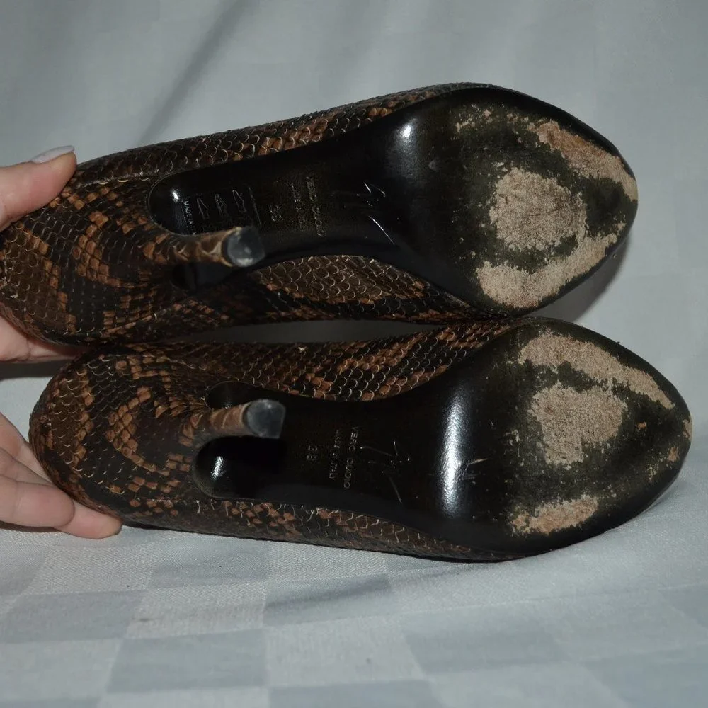 Sz 38 7.5 Giuseppe Zanotti Snakeskin Brown Pumps